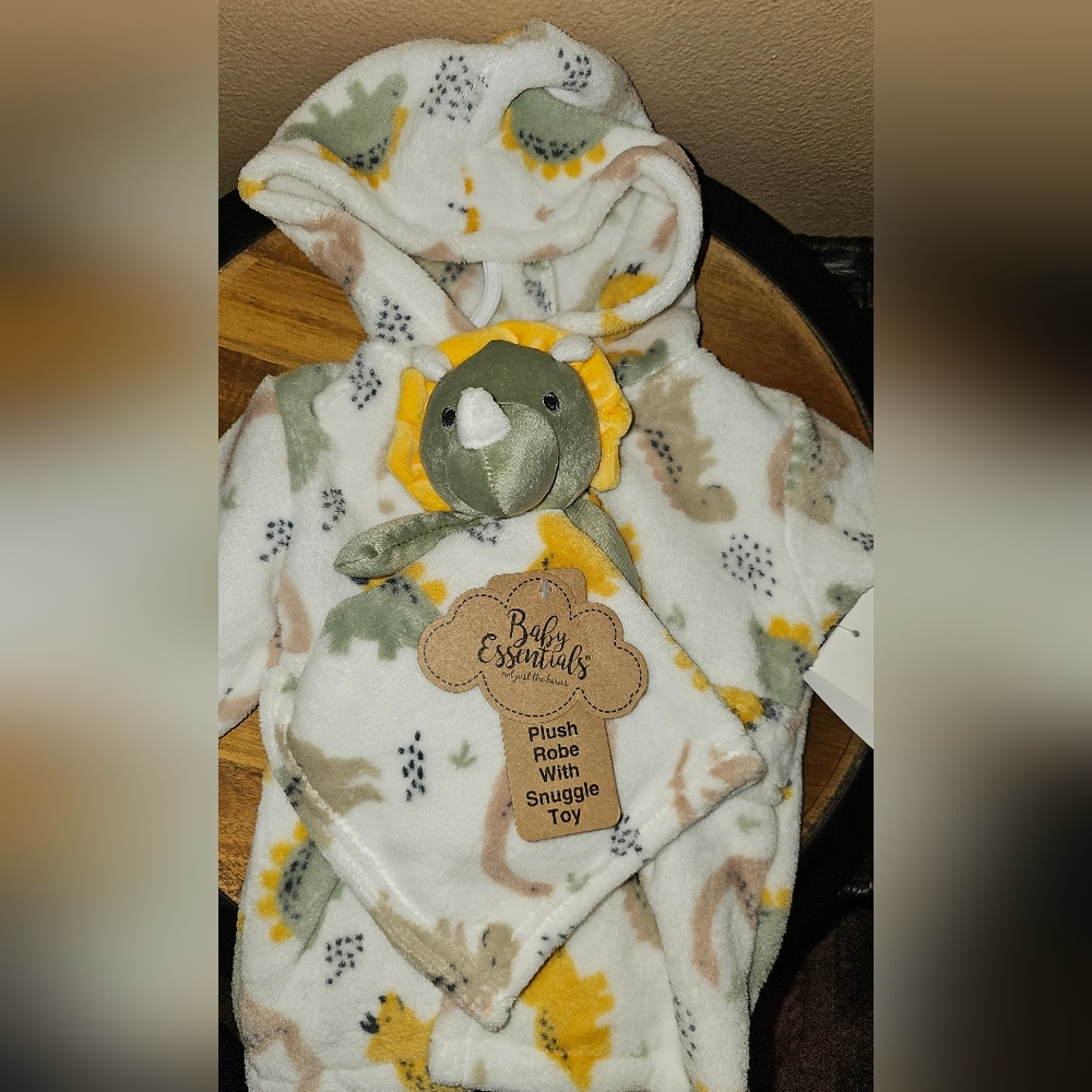 Baby NWT Dinosaur Bundle - Bin, Robe, Toy, Burp Cloths And Blankets - Picture 6 of 13